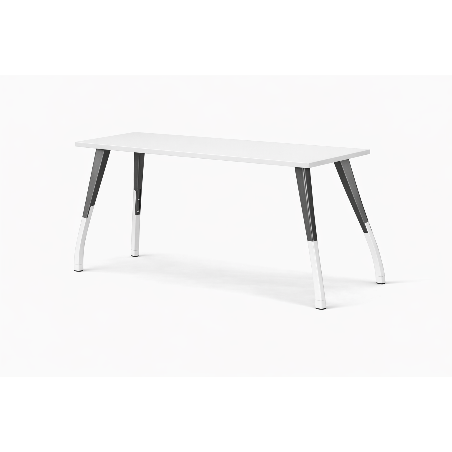 Scala Desk Modern Workspace Desk for Contemporary Offices