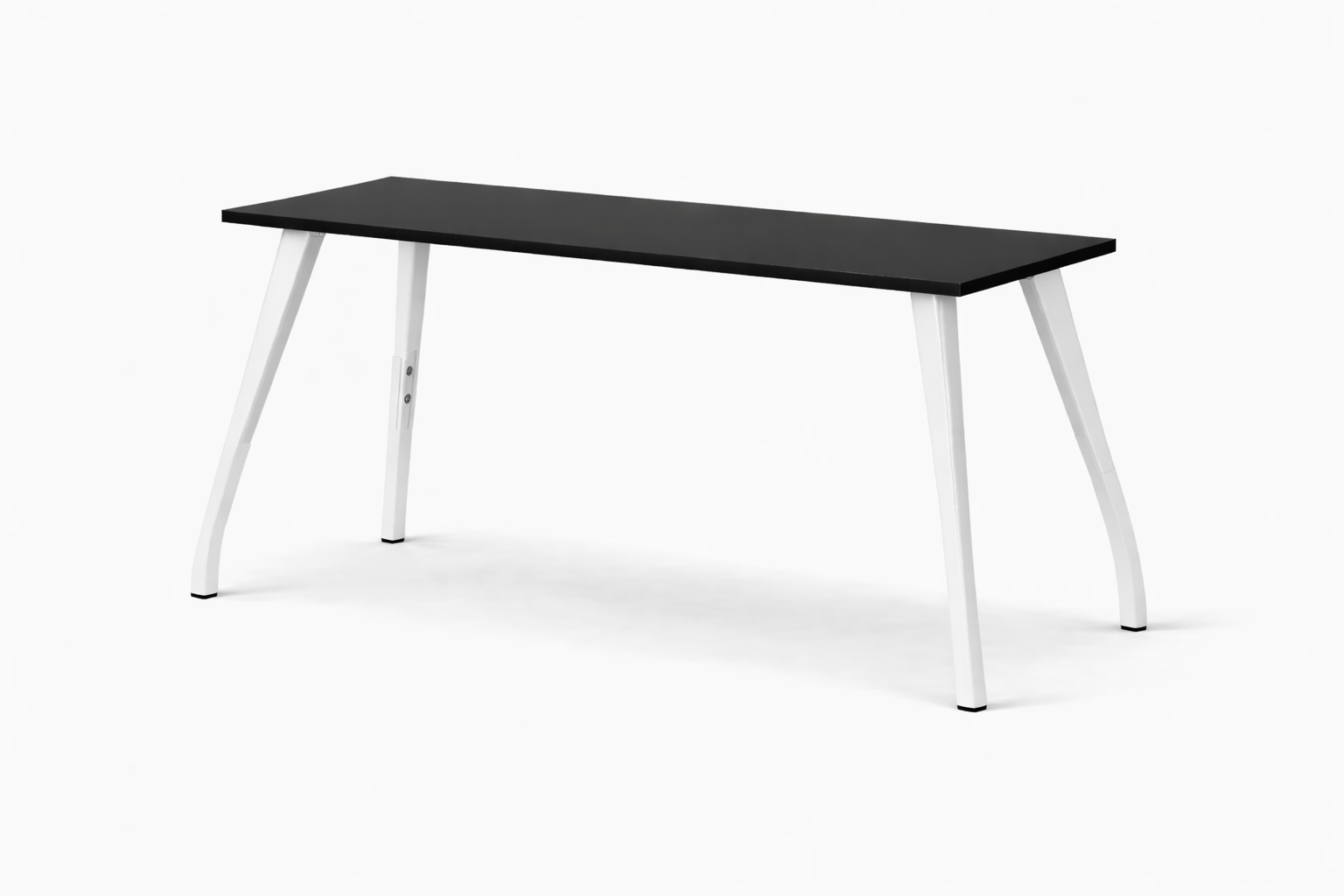 Scala Desk Modern Workspace Desk for Contemporary Offices